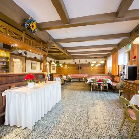 Fruehstueckspension Roetelstein Гостевой дом 3*