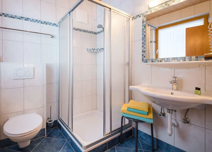 Fruehstueckspension Roetelstein 게스트하우스 3*