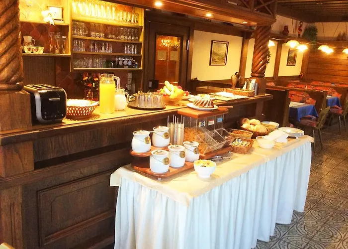 Fruehstueckspension Roetelstein 게스트하우스 3*